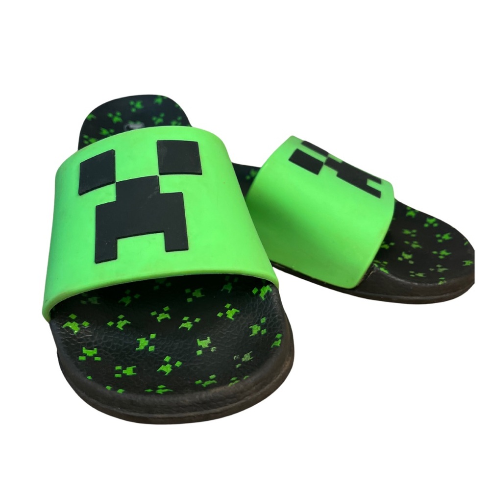 Minecraft slides boys size 3-4